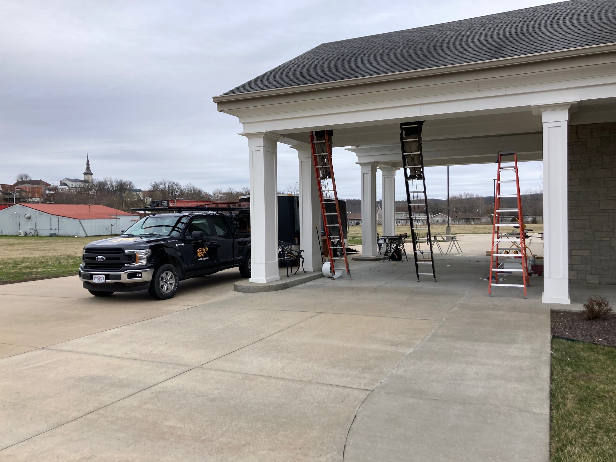 Commercial Bird Control Installing bird nets in Central Missouri
